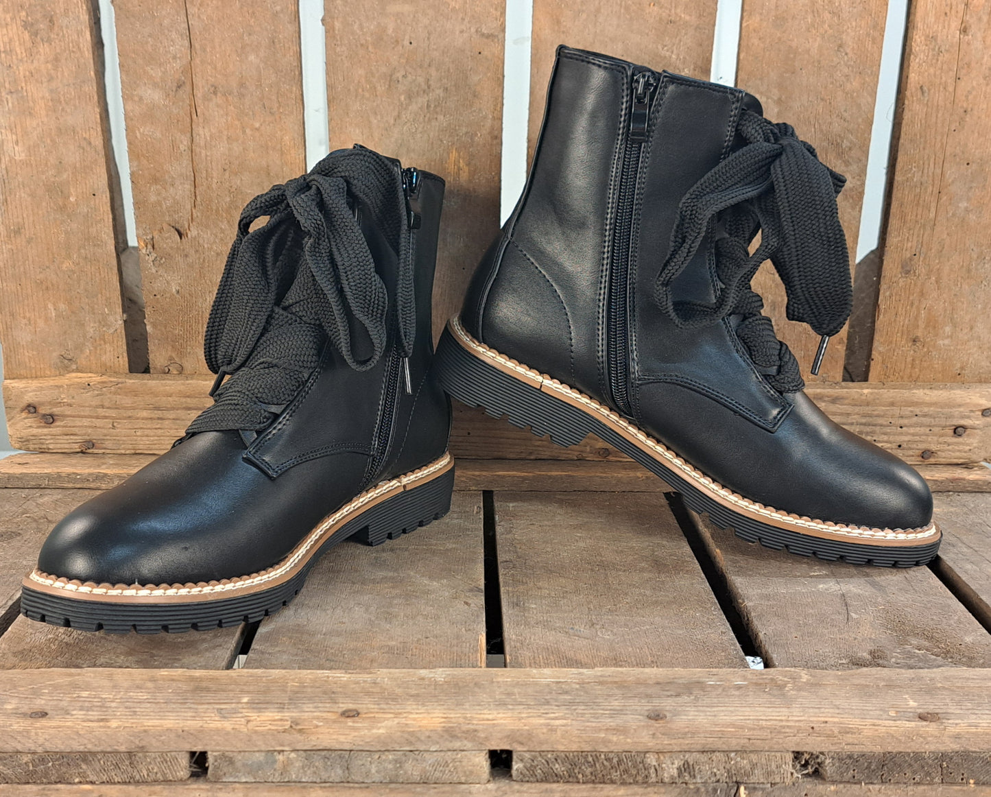 Dames Enkellaars Cato Black