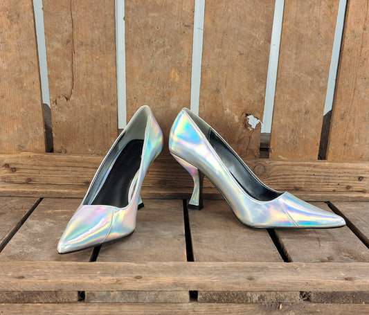 Hak Milaan  Silverwhite