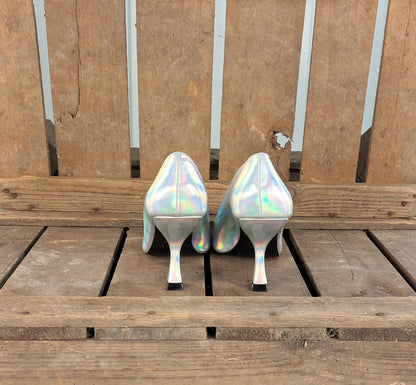 Hak Milaan  Silverwhite