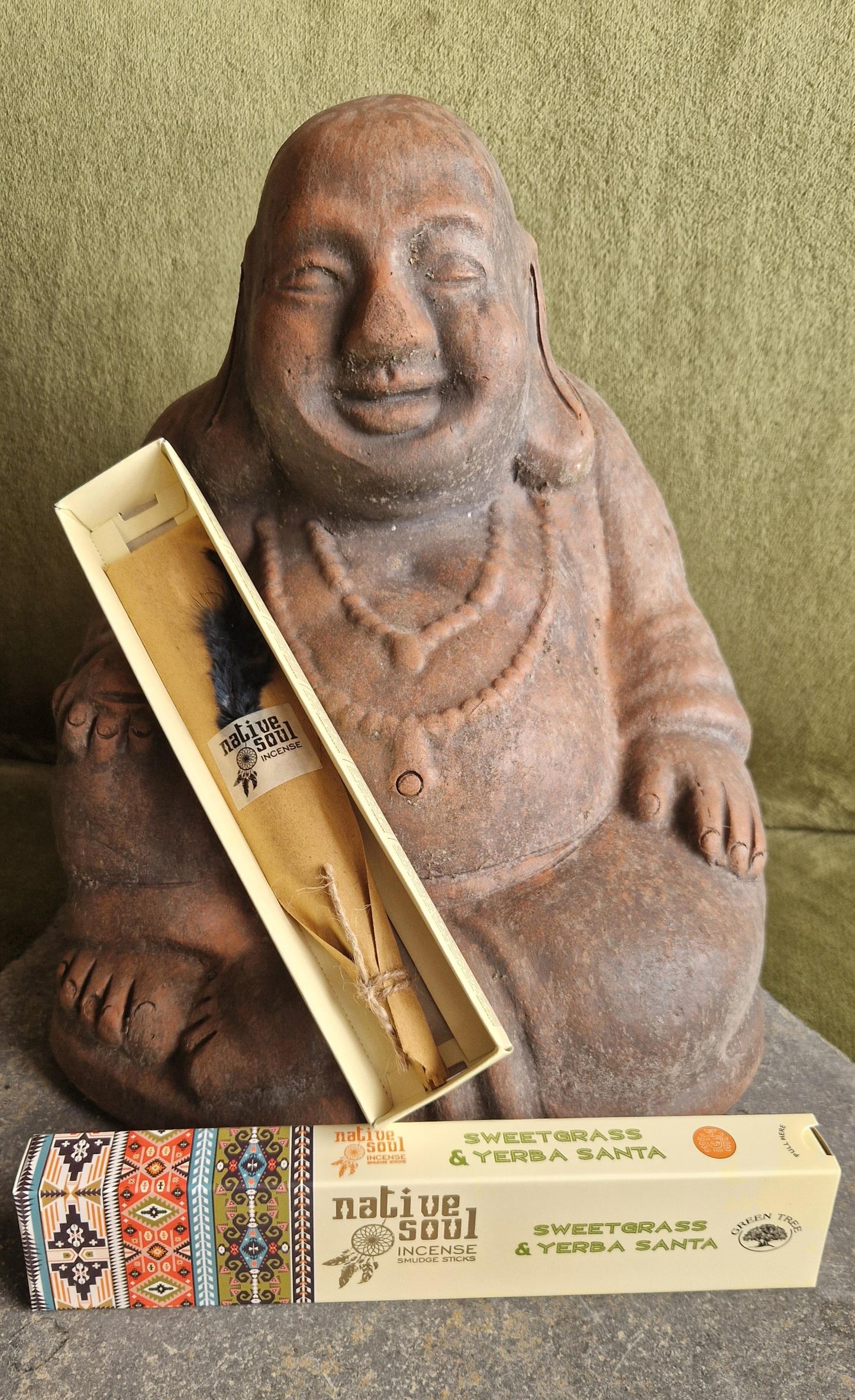 Wierook Doosje Sweetgrass & Yerba Santa 12 Incense Smudge Sticks