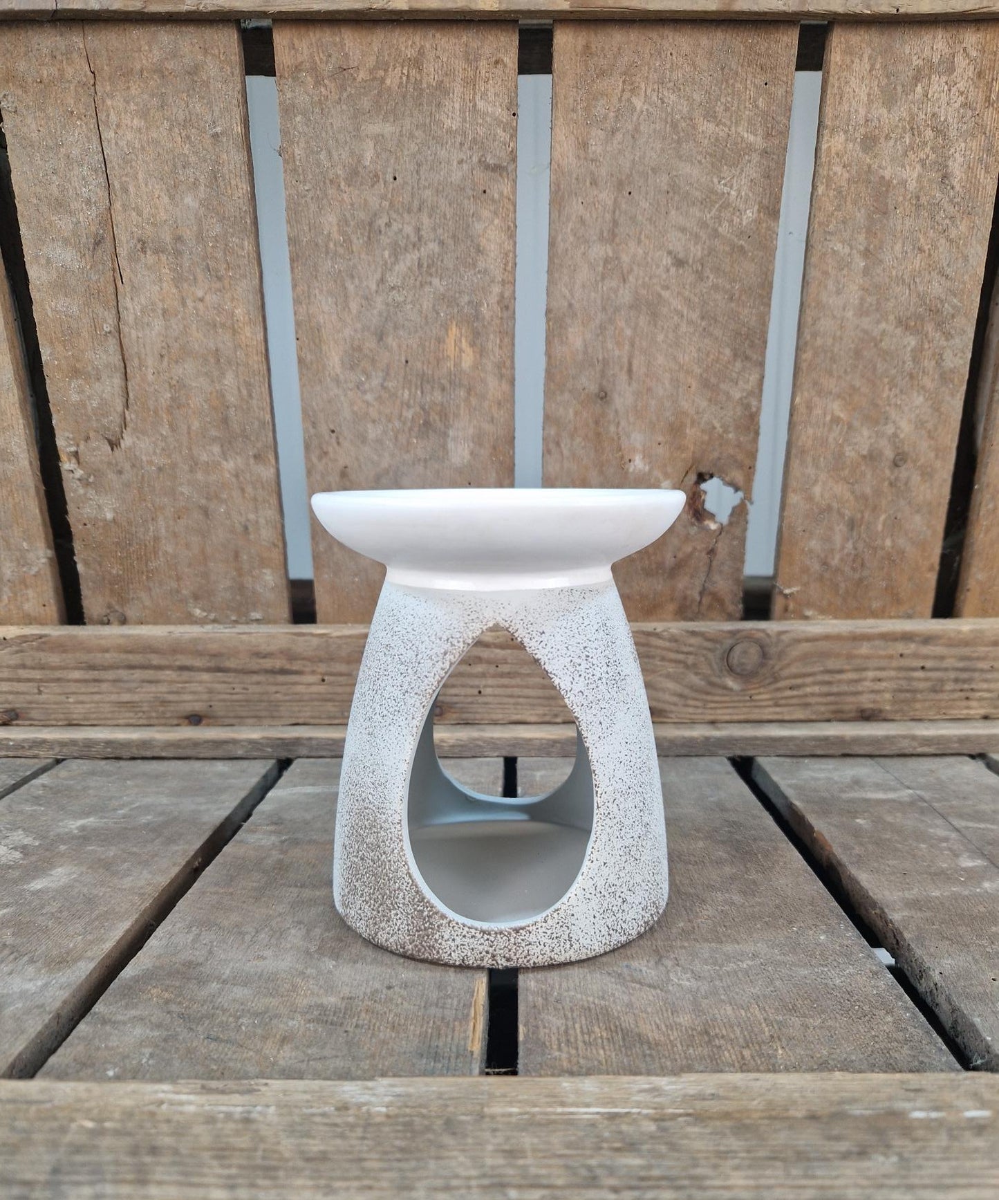 Amberblok/Wax & Oliebrander Keramiek Wit/Bruin Gestipt.