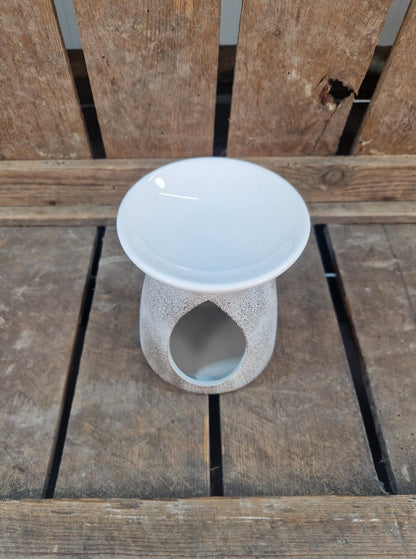 Amberblok/Wax & Oliebrander Keramiek Wit/Bruin Gestipt.